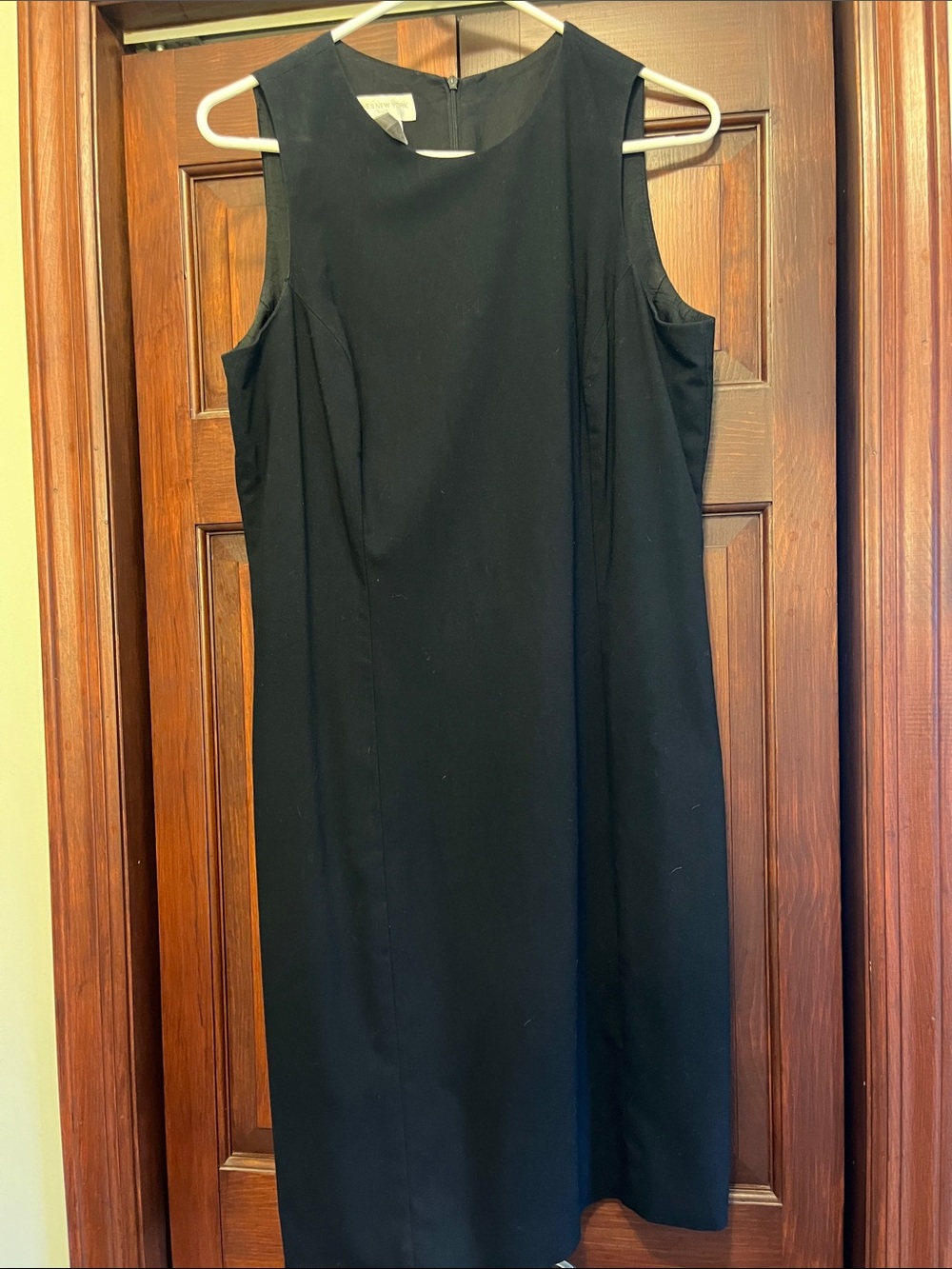 Jones New York Black Sleeveless Midi Dress